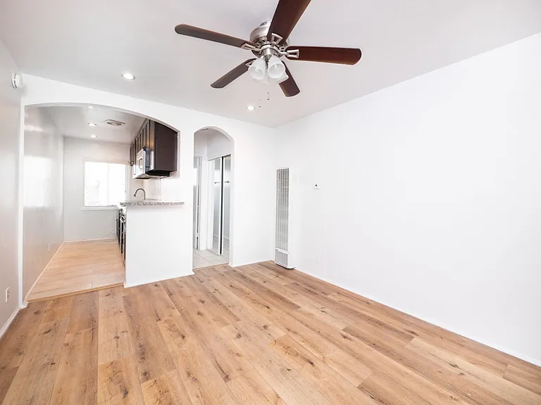 3742 Motor Ave — Photo 7