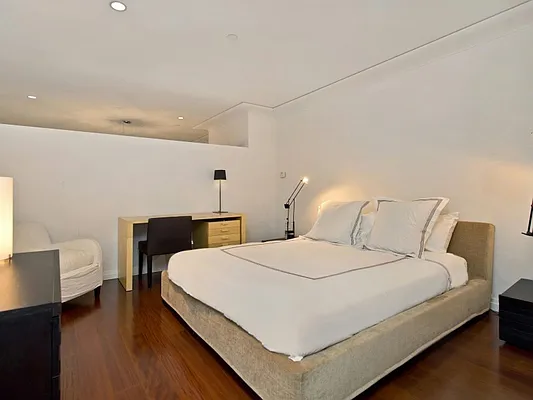 Rented by Piere Michel | media 42