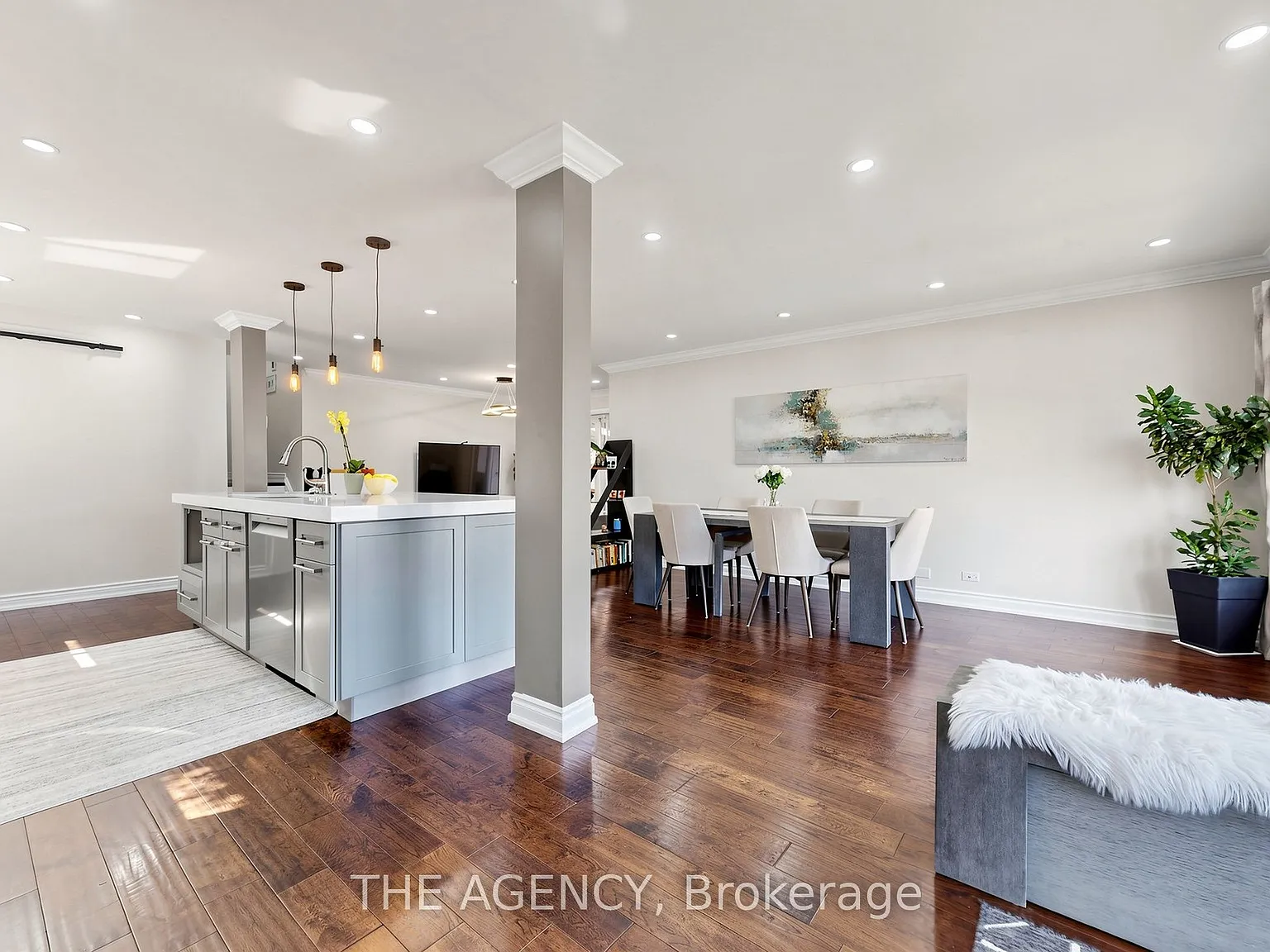 6 bed, $5,500 — Photo 2
