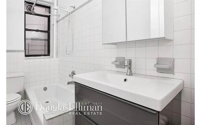 Rented by Douglas Elliman | media 24