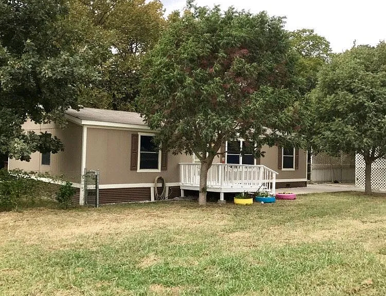 101 County Road 193 #193 — Photo 1