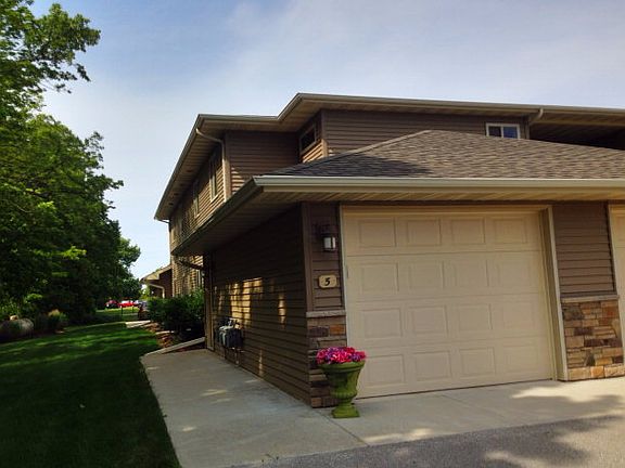 3rd image of 2420 Cherrywood Ln Unit 5