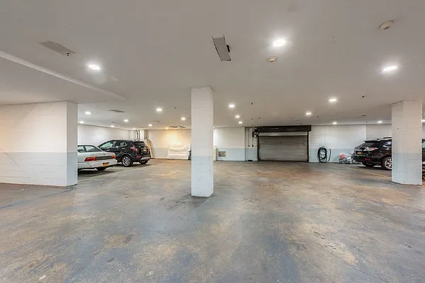 Rented by Compass | media 20