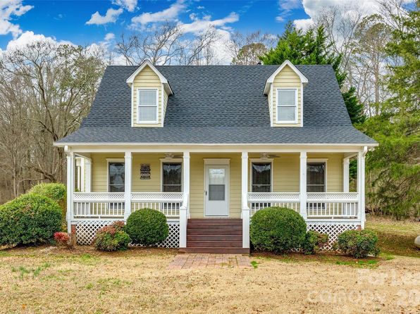 1739 Old Clay Hill Rd