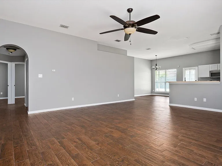 403 Thunderstorm Ave — Photo 6