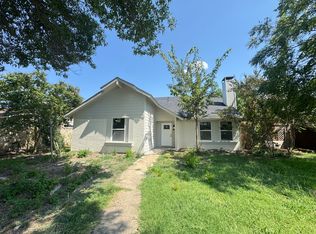 1608 Golden Grove Dr, Mesquite, TX 75149