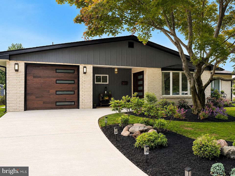 1st image of 139 Willow Dr