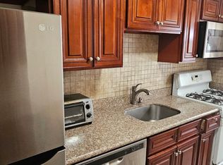 34 Standish Rd APT 3, Stamford, CT 06902