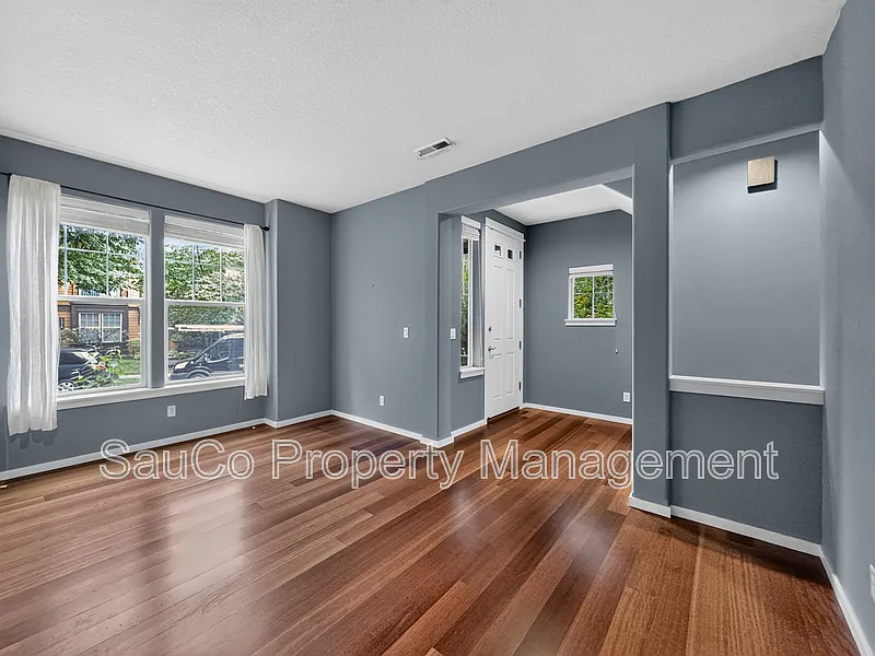 2 bed, 2.5 bath, 1202 sqft, $2,200 — Photo 3