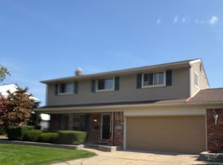 16588 Ronnie Ln, Livonia, MI 48154