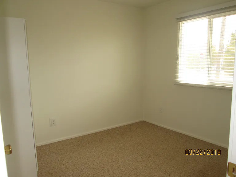 104A S Lippse Dr — Photo 6