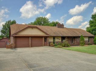 3036 Hutton Rd, Kansas City, KS 66109