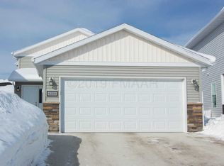6219 57th Ave S, Fargo, ND 58104