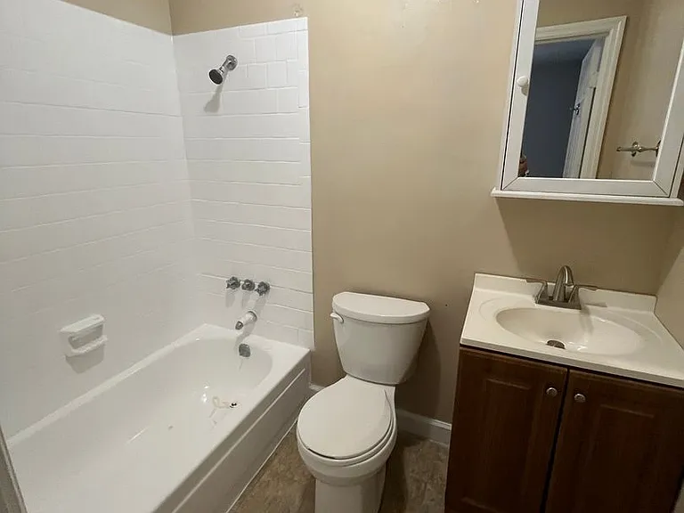 111 Columbia Dr #1 — Photo 16