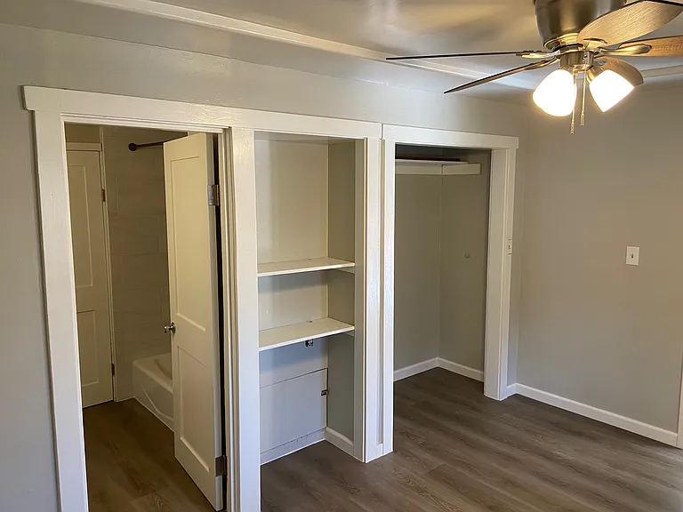 561 E Dayman St #561 — Photo 8