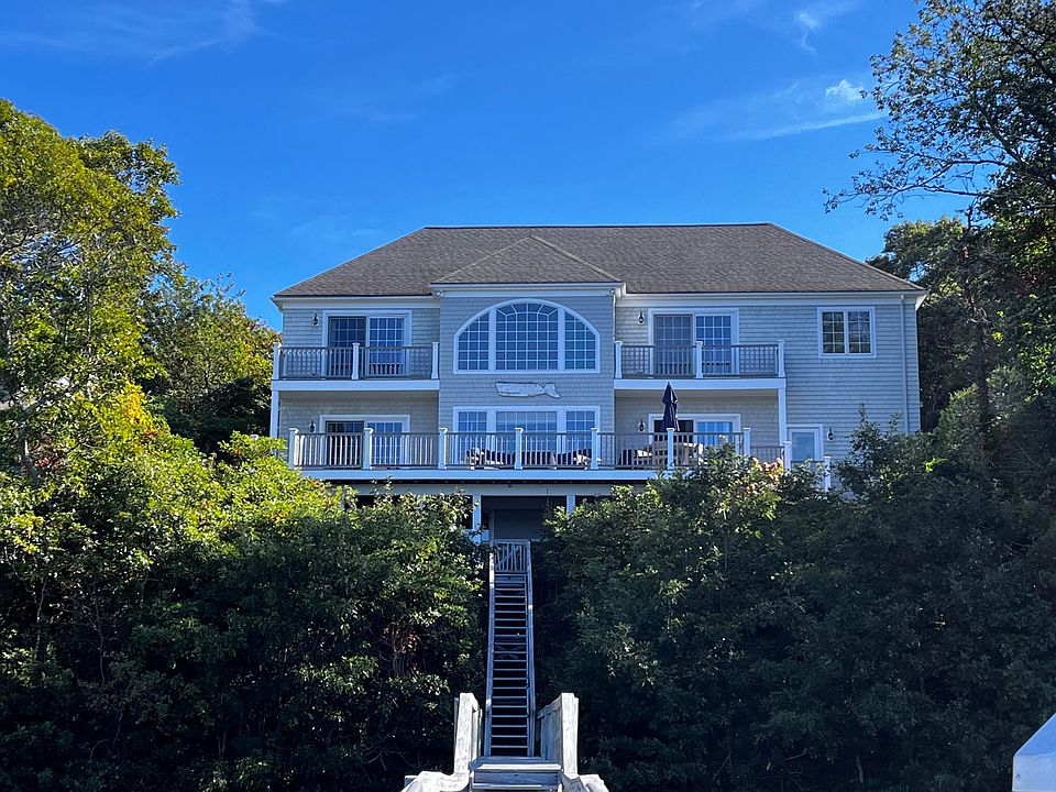 2nd image of 130 Summersea Road