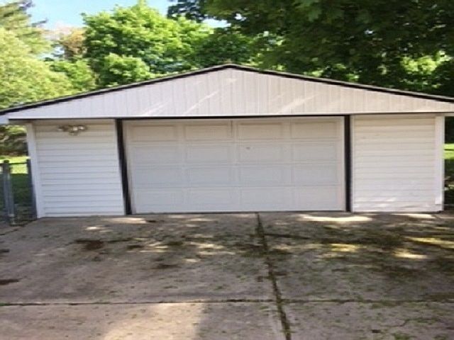 2nd image of 3316 Constance Dr