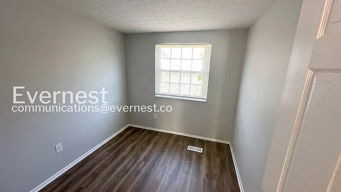 2865 Chatsworth Way — Photo 11