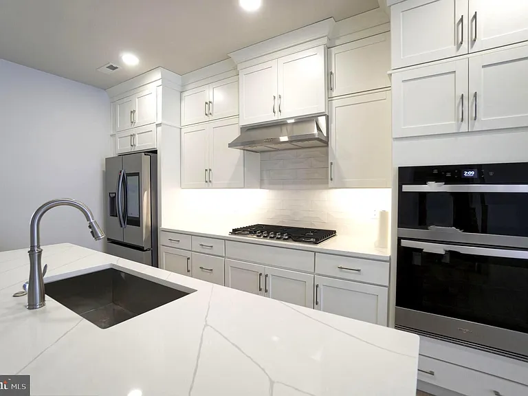 332 Aspen Way — Photo 9