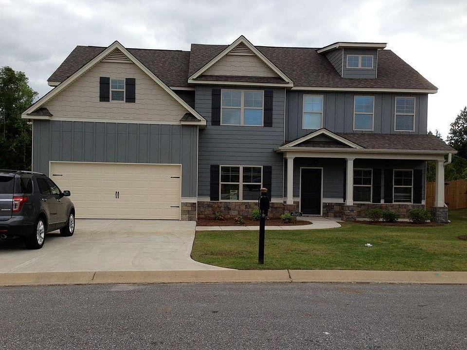 1st image of 79 New Castle Dr