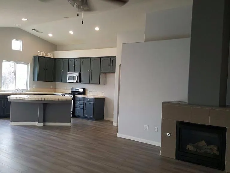 9515 Battaglia Dr — Photo 3