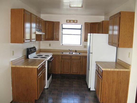 Kitchen will have granite counters