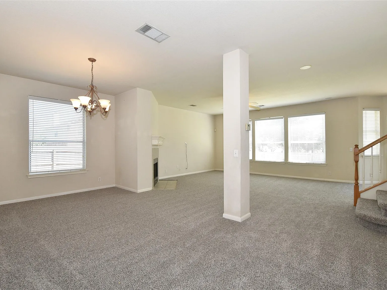 4 bed, 2.5 bath, 2706 sqft, $2,500 — Photo 3
