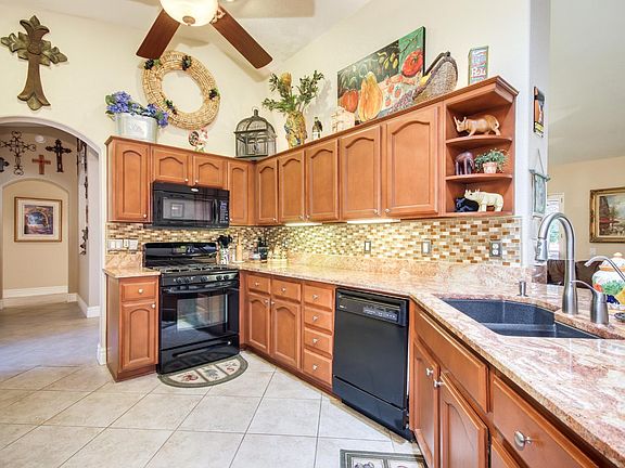 3rd image of 15756 W Amelia Dr