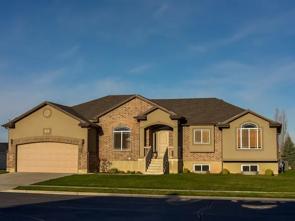 1242 S 1700 W, Syracuse, UT 84075