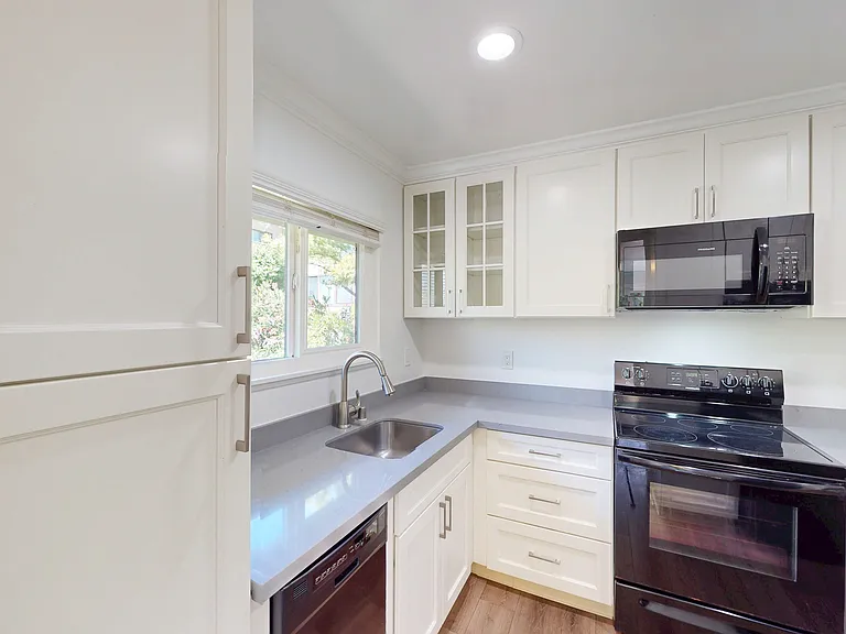 109 Professional Center Pkwy #106 — Photo 4