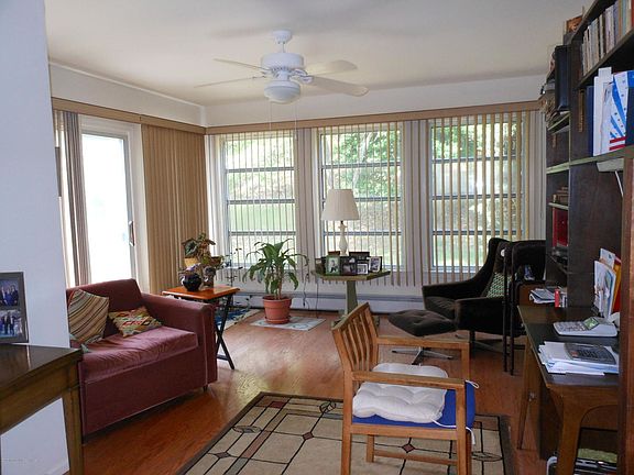5th image of 331 Costa Mesa Dr