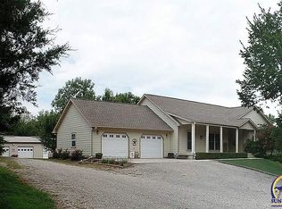 8601 SW Wanamaker Rd, Wakarusa, KS 66546