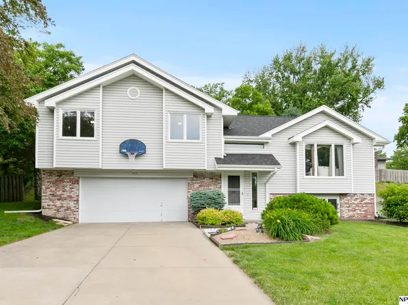 4924 N 112th St, Omaha, NE 68164