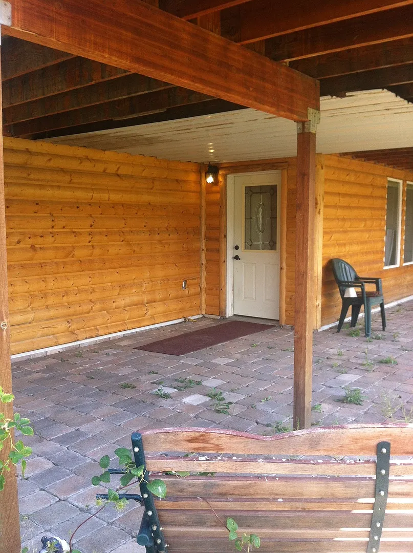 Spacious 2 br 1 ba Coulee Dam duplex — Photo 1