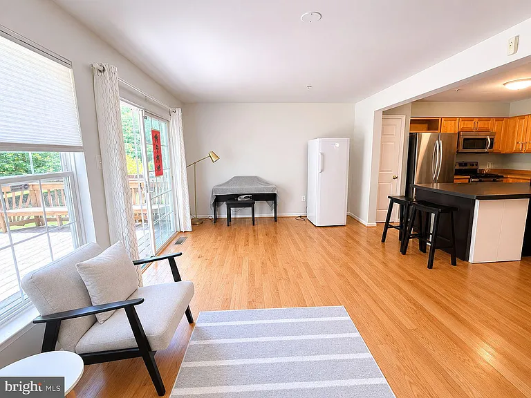 10417 Heathside Way — Photo 12
