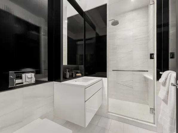 157 West 57th Street image 7 of 13