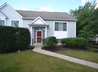 2402 Dawson Ln #146, Algonquin, IL
