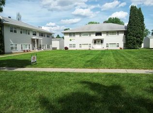 1810 14th St S, Fargo, ND 58103
