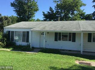 7701 Queens Park Rd, Pasadena, MD 21122