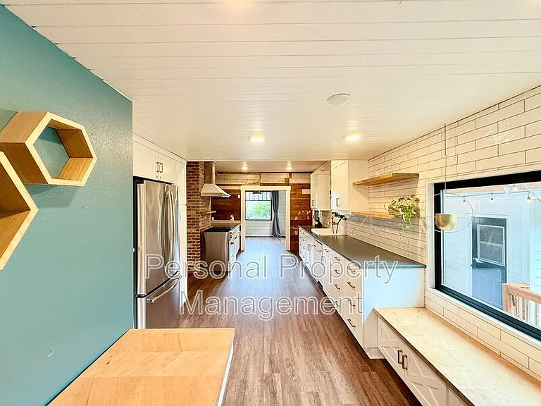 2234 N L St — Photo 7