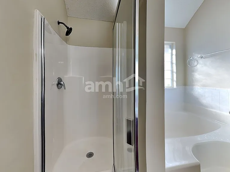 298 Sheffield Ln — Photo 11
