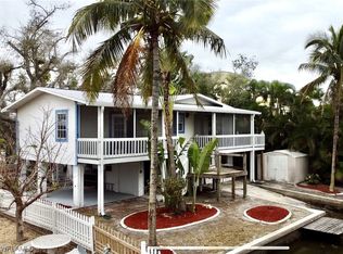 240 Dundee Rd, Fort Myers Beach, FL 33931