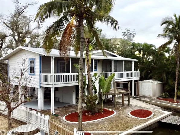 240 Dundee Rd, Fort Myers Beach, FL 33931