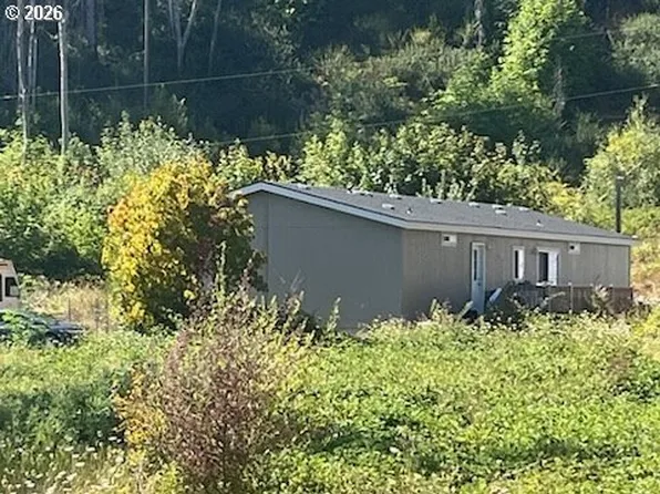 49631 McKenzie Hwy, Vida, OR 97488
