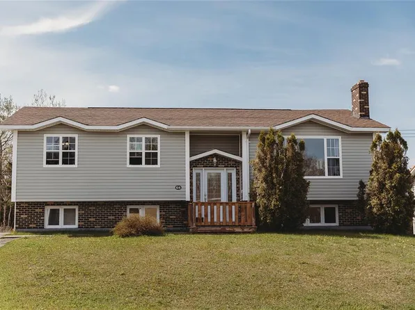 64 Bennett Drive, Gander, NL A1V1M9