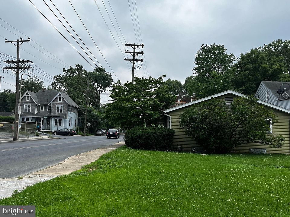 2nd image of 325 N 5th Ave