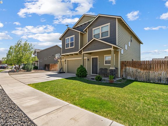 3rd image of 2328 NW Eucalyptus Dr