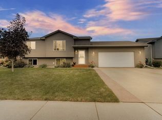 7909 W Eli Ct, Sioux Falls, SD 57106