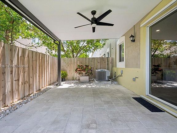 5th image of 2478 SE 10th Ct