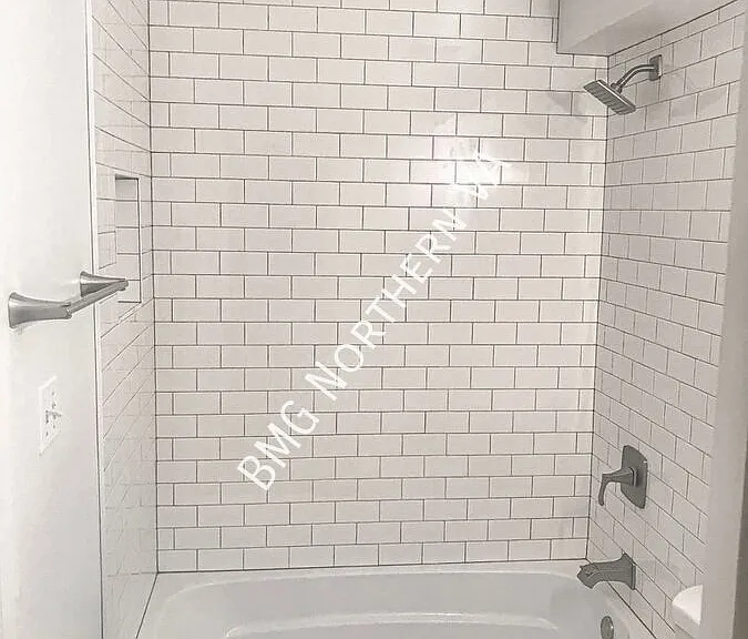 2107C N Rolfe St — Photo 9